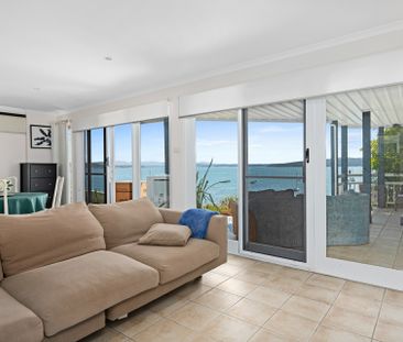 Breathtaking Waterfront Luxury - Photo 2