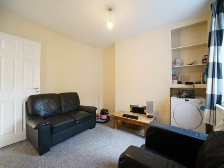 7 St Pauls Terrace - Photo 3