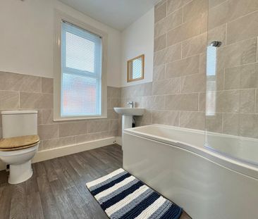 2 bedroom terraced house to rent - Photo 3