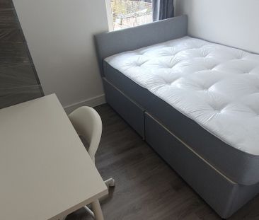 2 Strathnairn Street, Roath, Cardiff, CF24 3JN - Photo 4