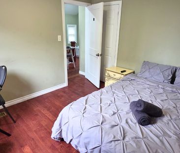 For Lease - 1562 Jane st Street, Toronto, Ontario - Photo 4