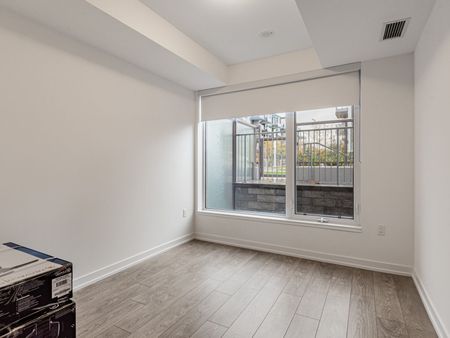 For Lease - 333 Sunseeker Avenue Unit# 110, Innisfil, Ontario - Photo 5