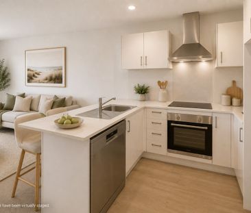 Three-Bedroom Townhouse | Garage + Extra Carpark | Bayfair - Photo 4