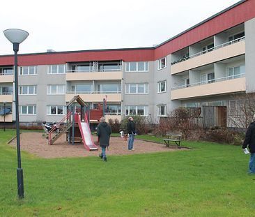 Vänersborg, Västra Götaland - Photo 1