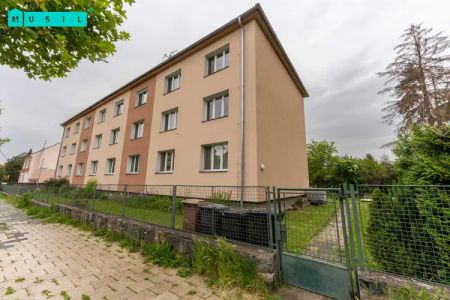 Pronájem krásného cihlového bytu o dispozici 3+1 na ulici Dvořákova v Olomouci. - Фото 2