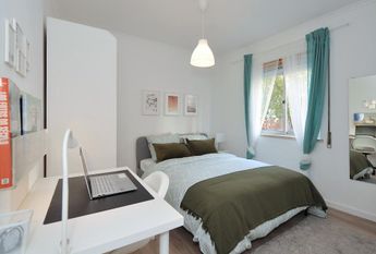 Quarto Monte Caparica estudantes raparigas