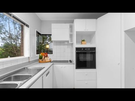 Family Home - Photo 5