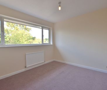 4 bedroom semi detached house to rent, - Photo 6