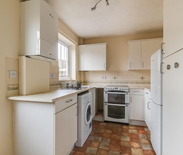 2 bedroom link detached house to rent - Photo 3