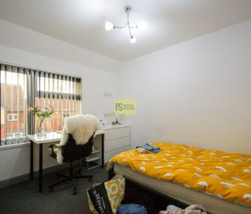 7 bedroom semi-detached house to rent - Photo 2
