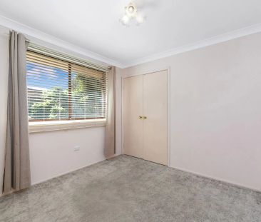 Single level three bedroom family home in ideal location! - Photo 1