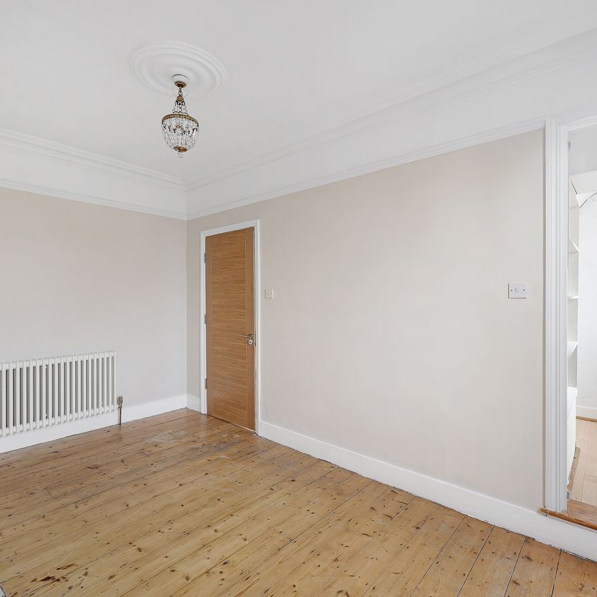 Acre Lane, London, SW2 flat to rent - Photo 1