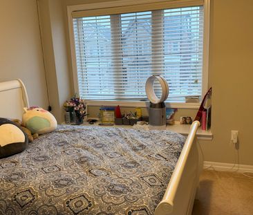 For Lease - 165 Wheat Boom Drive, Oakville, Ontario - Photo 6