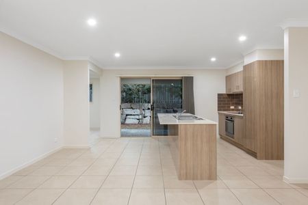 Contemporary Pimpama Family Home Available Now! - Photo 5