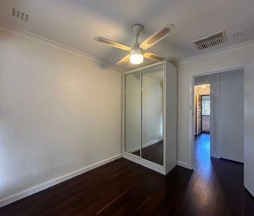 Freshly Upated 3 Bedroom Home with Double Driveway! - Photo 6