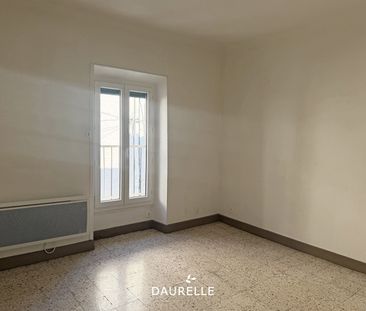 Location Appartement 2 pièces 49m² NOVES 13550 - Photo 1