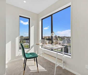 Mangere, 4 bedrooms - Photo 4