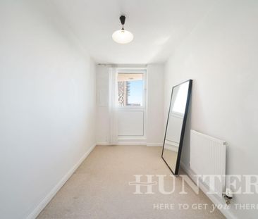 2 bedroom Flat To Let - Photo 3