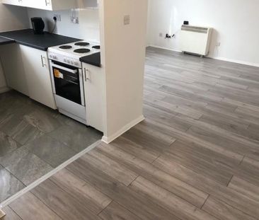 2 Bedroom Flat To Let - Photo 1