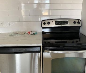 Immeuble - 258-266 Ball Grand 5 1/2 à Louer Au Centre-ville - Photo 2