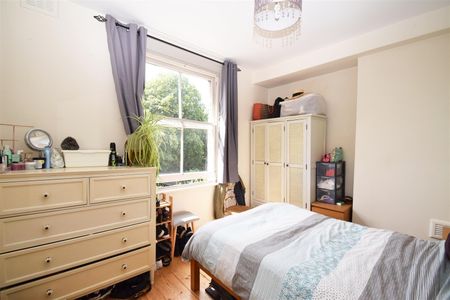 St. Margarets Road, St Margarets, London, TW1, Twickenham - Photo 2