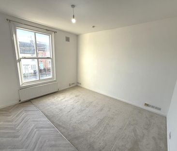 Worcester Street, Stourbridge, West Midlands - Photo 2