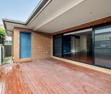 Move in, relax and enjoy where you live.. - Photo 2