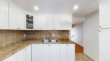 For Lease - 50 Darras Court, Brampton, Ontario - Photo 5
