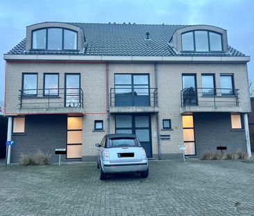 Appartement met 2 slaapkamers + onder- & bovengrondse autostaanplaats - Photo 2