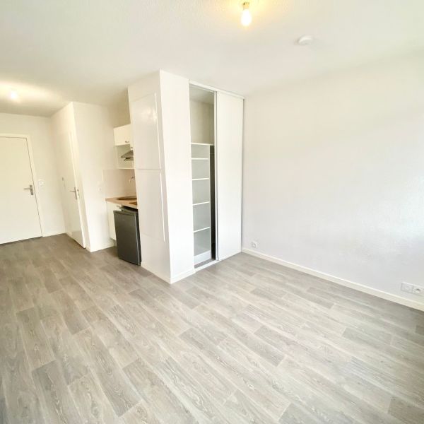 Location Appartement 1 pièce 19m² AUZEVILLE TOLOSANE 31320 - Photo 1