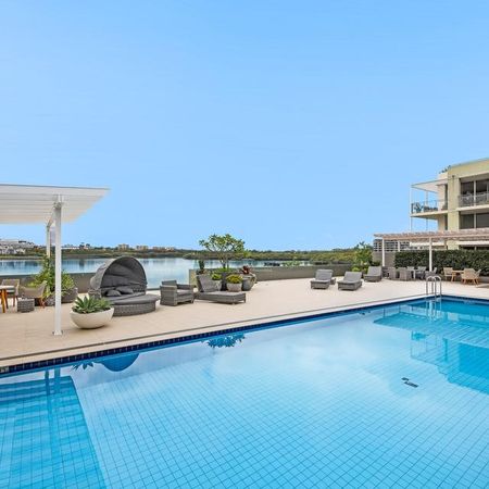 Waterfront Views | Generously Proportioned - Photo 4