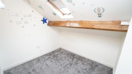 5 bedroom semi-detached house to rent - Photo 5