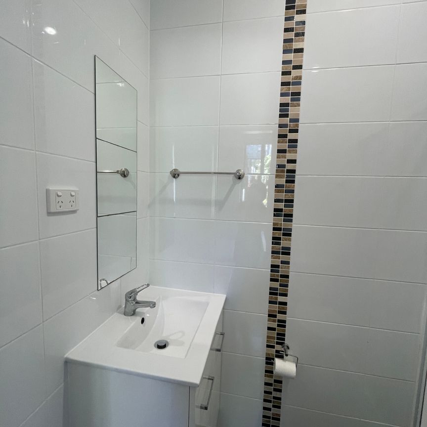 Woolloomooloo - Photo 1