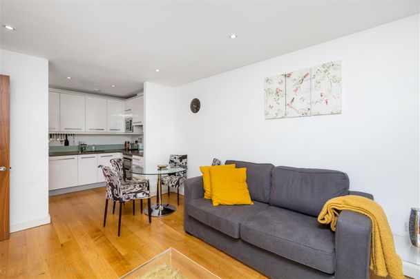 20 Gillingham Street, Pimlico, London, SW1V - Photo 1