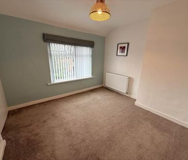 17 Pasadena Gardens, Ballyhackamore, Belfast, BT5 6HU - Photo 3