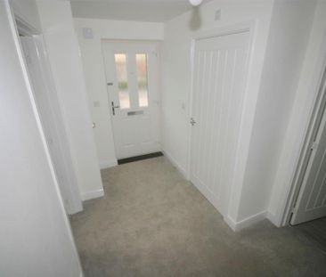 3 bedroom detached house to rent - Photo 4