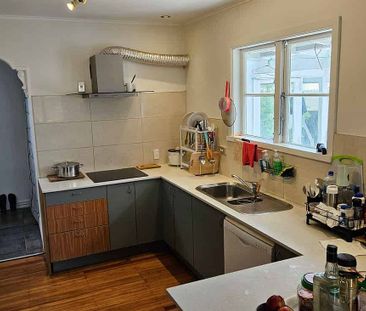 1 Bedroom Flatemate Wanted - Photo 3