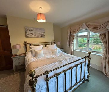 4 bedroom detached house to rent - Photo 4