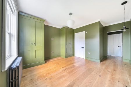 4 bedroom detached house to rent - Photo 4