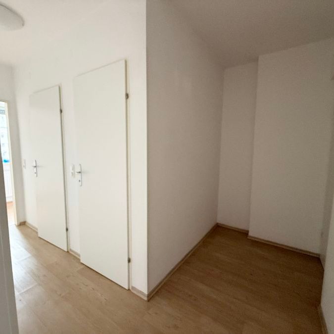 Zentrale geräumige 2-Raumwohnung in Linz - Foto 1