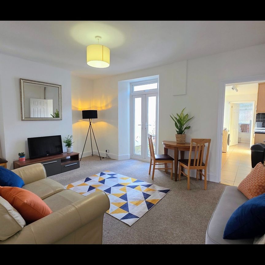 4 Bed Terraced House, Hanham Road, BS15 - Photo 1