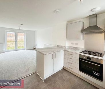 Lowfield Crescent, Littleport - Photo 2