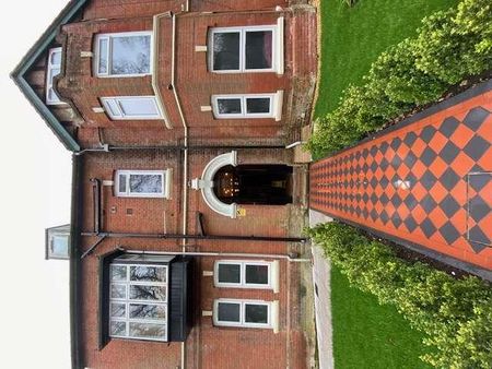 Furzedown Road, SO17 - Photo 3