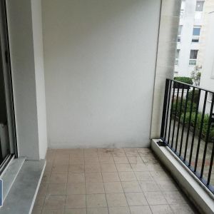 Location Appartement 2 pièces 47m² BORDEAUX 33000 - Photo 2