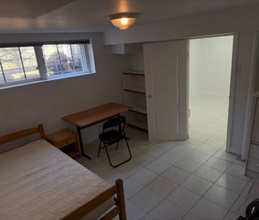 For Lease - 40 Caracas Road, Toronto, Ontario - Photo 3