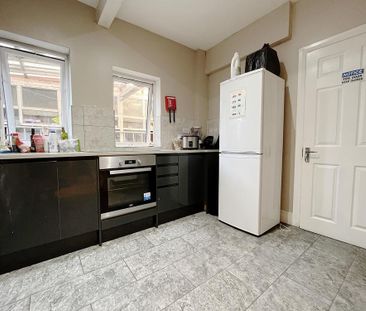 Studio to rent - Photo 6
