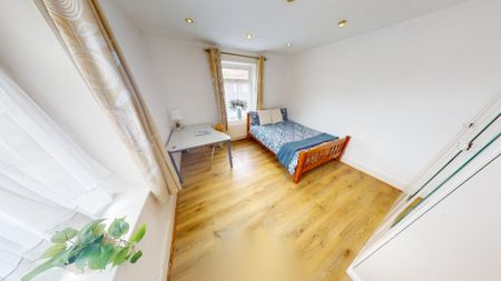 5 bedroom flat to rent - Photo 5