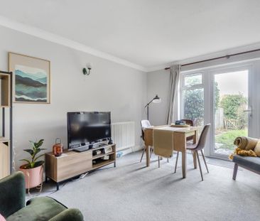 2 bedroom terraced house to rent - Photo 1