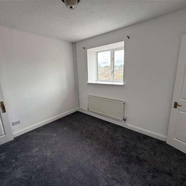 Vinebank, Southampton, Hampshire, SO18 - Photo 1