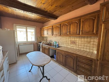 Apartment - Photo 2